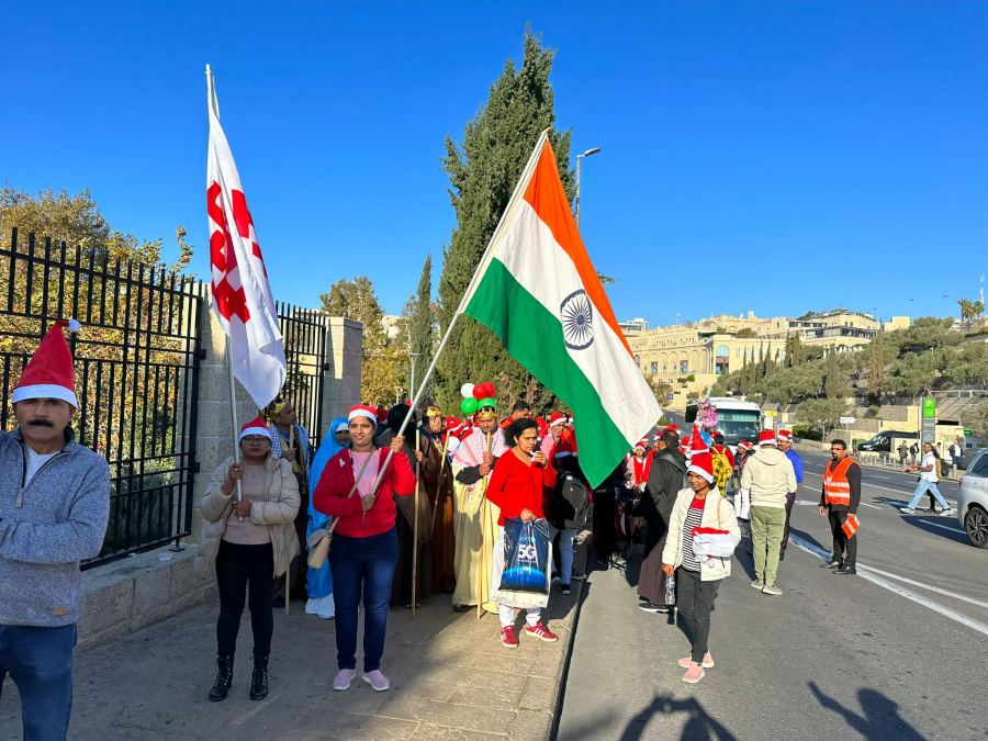 شرطة لواء اورشليم القدس تعقد مسيرة تربوية احتفالية بمناسبة عيد الميلاد المجيد بمشاركة 1500 محتفل.